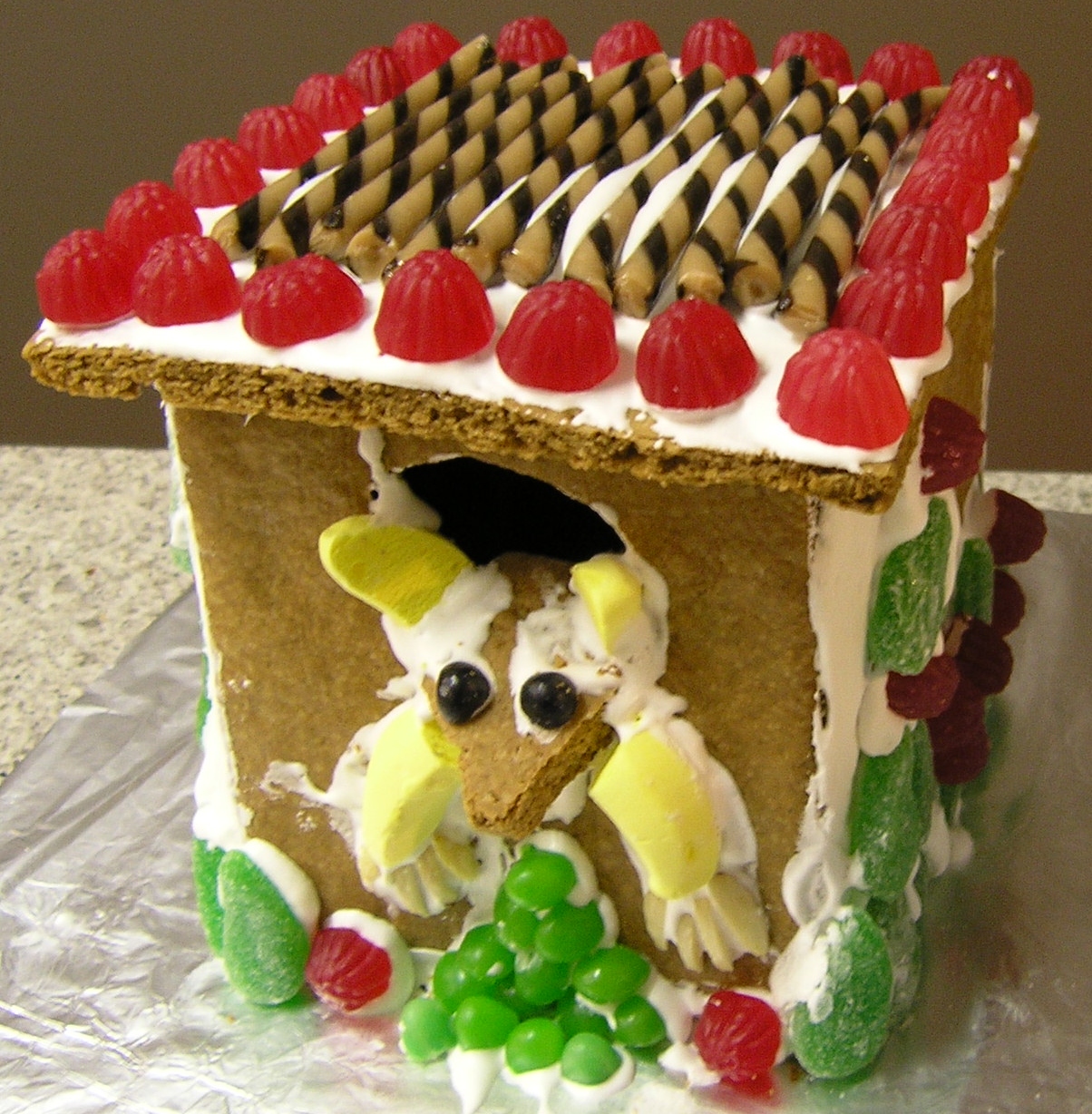gingerbread nestbox december 2005